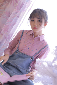美女脱衣服下载