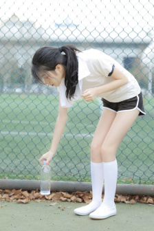 岳两女共夫同床